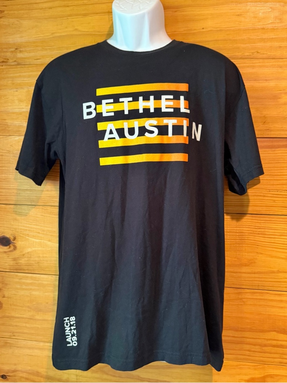 Next Level Apparel Men’s Bethel Austin Graphic T-Shirt Tee Large L Black Orange